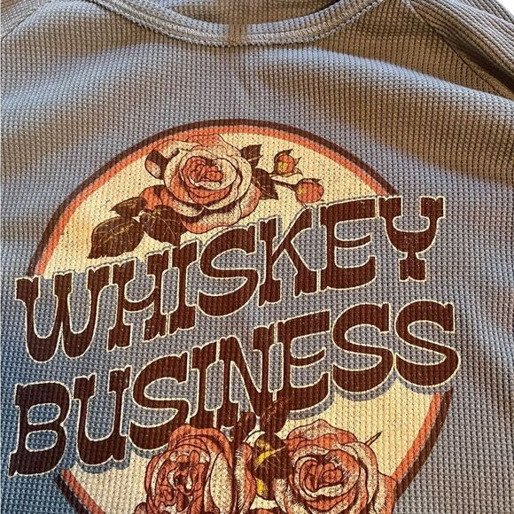 Originality Cropped Top - Picture 2 of 5